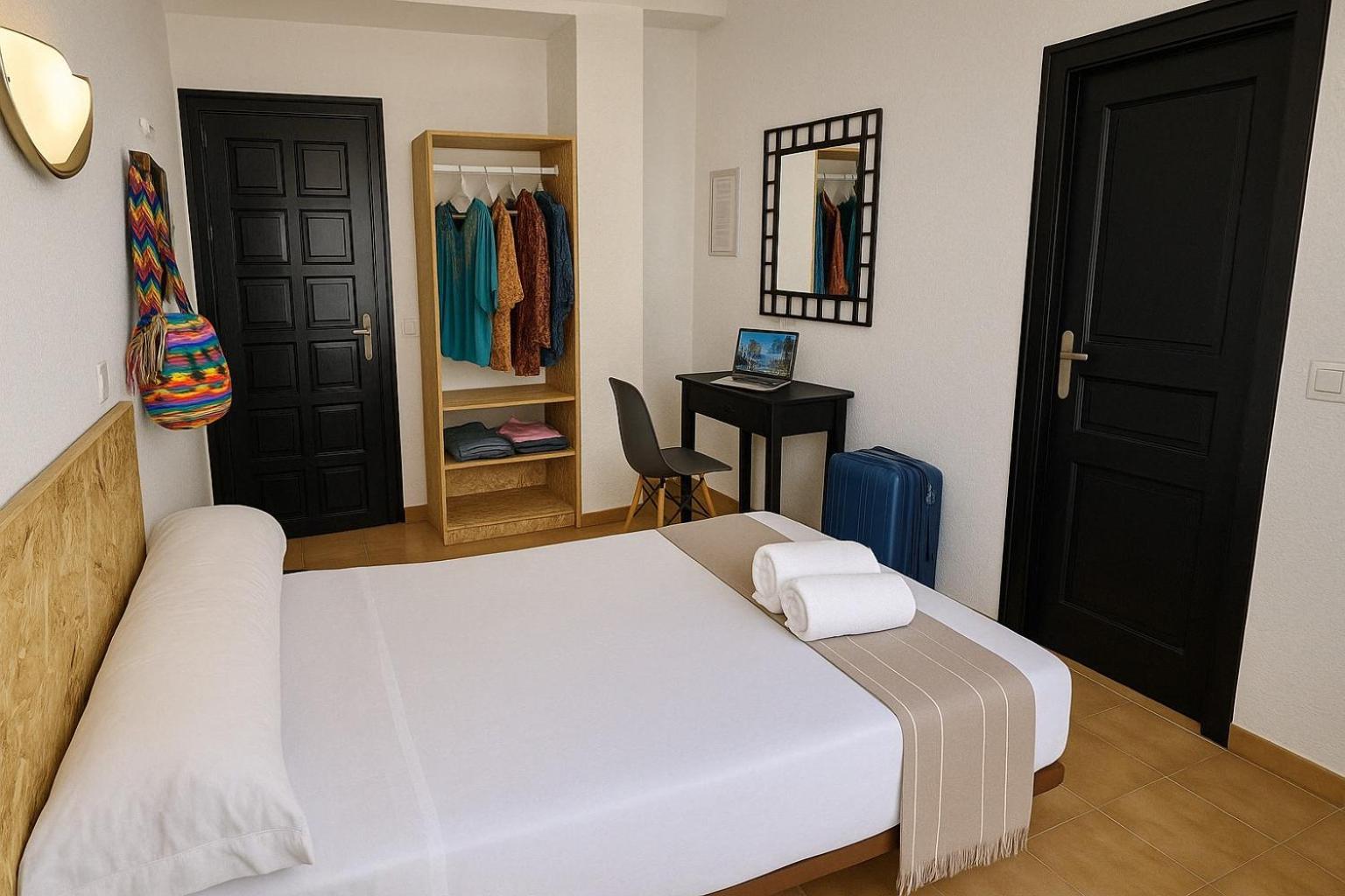 Hotel San Vicente - Centro Playa Кониль-де-ла-Фронтера Экстерьер фото