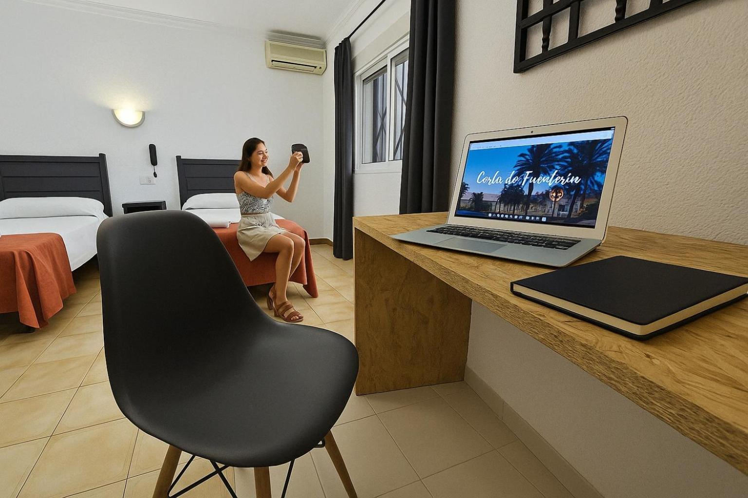 Hotel San Vicente - Centro Playa Кониль-де-ла-Фронтера Экстерьер фото